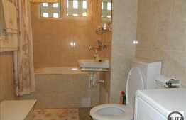 Vanzare 3 camere, decomandat, 65,5 mp, etaj intermediar, zona strazii Parang!