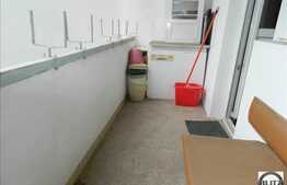 Vanzare 3 camere, decomandat, 65,5 mp, etaj intermediar, zona strazii Parang!