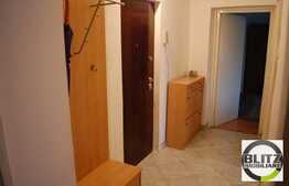 Apartament de vanzare, 2 camere, etaj intermediar, boxa la subsol, zona BRD!