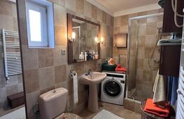 Casa tip duplex, ansamblu privata, finisat la cheie, zona Sub Cetate