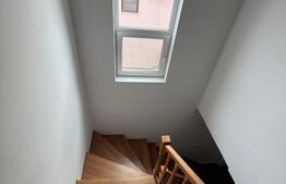 Casa tip duplex, ansamblu privata, finisat la cheie, zona Sub Cetate