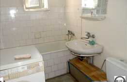 Vanzare apartament 2 camere, decomandat, 55 mp utili, zona Plopilor-Calvaria!