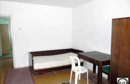 Vanzare apartament 2 camere, decomandat, 55 mp utili, zona Plopilor-Calvaria!