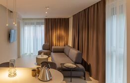 Apartament cu 2 camere, lux, parcare, zona Centrala