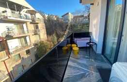 Apartament cu 2 camere, lux, parcare, zona Centrala