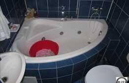 Apartament 3 camere, 70 mp, parcare, imobil nou, zona strazii Traian