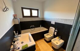 Casa individuala finisata de 5 camere, 3 bai, 174 mp utili, teren 700 mp si panorama superba la intrare in Chinteni