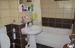 Apartament 2 camere de vanzare, 76 mp utili, zona Campului, imobil nou, parcare