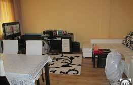 Apartament 2 camere de vanzare, 76 mp utili, zona Campului, imobil nou, parcare