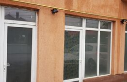 Spatiu comercial cu vitrina, 54 mp, in Sannicoara