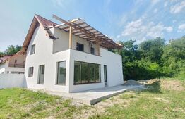 Casa individuala, 4 dormitoare, 135 mp utili, 500 mp teren in Gheorghieni