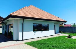 Casa cu 4 camere, 120 mp utili, panouri fotovoltaice, plan parter, Harman