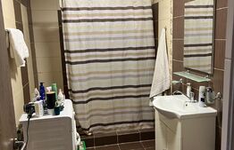 Apartament de 2 camere mobilat, etajul 1, parcare, zona Eroilor