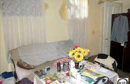 Vanzare apartament 2 camere, 58 mp utili, semidecomandat, zona 21 Decembrie!