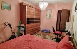 Apartament spatios , 56 mp , zona Eroilor , 2 balcoane , garaj subteran .