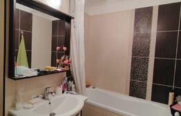 Apartament spatios , 56 mp , zona Eroilor , 2 balcoane , garaj subteran .