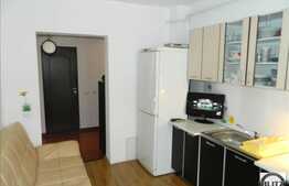 Apartament cu 2 camere, decomandat, 50 mp plus 3 terase de 27 mp