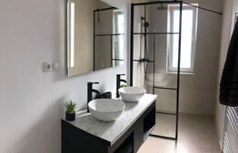 Penthouse de lux, 4 camere, 84 mp, 2 bai, loc de parcare, zona Vivo