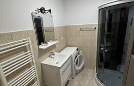 Apartament decomandat, mobilat si utilat, parcare, zona Porii