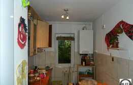 Vanzare 3 camere, 51 mp utili, 1 loc de parcare, boxa la subsol, zona linistita!