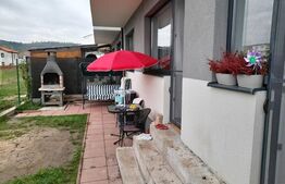 Apartament 2 camere, cu gradina de 40 mp, Zona Sesul de Sus