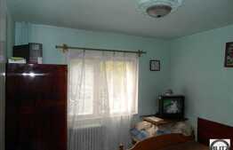 3 camere, decomandat, 65 mp utili, parcare, boxa, zona strazii Calea Floresti