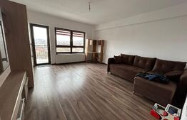 Apartament de 3 camere, 90mp,  decomandat, zona strazii Romul Ladea