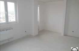 Apartament de vanzare, 3 camere, etaj intermediar, loc de parcare inclus!