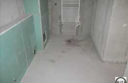 Apartament de vanzare, 3 camere, etaj intermediar, loc de parcare inclus!