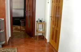 Apartament 2 camere, decomandat , 48 mp, zona PRITAX, boxa la subsol