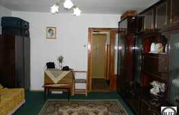 De vanzare garsoniera 28 mp utili, boxa la subsol, zona strazii Parang!