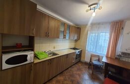 Apartament de 2 camere decomandate, etaj intermediar, zona Dunarii