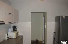 De vanzare 2 camere, 47 mp utili, zona hotelului Royal! Boxa pentru depozitare!