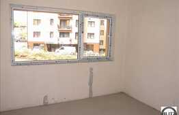 1 camera, semifinisat, 37 mp, cu loc de parcare, zona Teilor