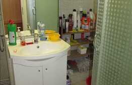 3 camere, decomandat, 69 mp, 1 parcare, boxa la subsol, zona strazii Fabricii!