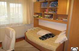 3 camere, decomandat, 69 mp, 1 parcare, boxa la subsol, zona strazii Fabricii!