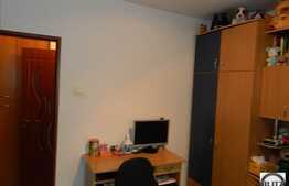 Vanzare 2 camere, 36 mp, etaj intermediar, 1 parcare, zona strazii Clabucet!