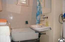 Vanzare 2 camere, decomandat, 47 mp, boxa la subsol, zona linistita!