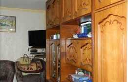 Vanzare 2 camere, 53 mp utili, etaj intermediar, boxa la subsol, zona linistita!