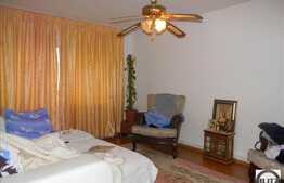 Apartament 4 camere, 80 mp utili, decomandat, nemobilat, zona Kaufland !