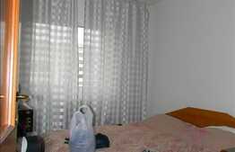 Apartament 4 camere, 80 mp utili, decomandat, nemobilat, zona Kaufland !