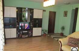 De vanzare 2 camere, 60 mp, decomandat! Zona Porii! Terasa! Garaj! Boxa subsol!