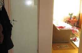 Vanzare 2 camere, decomandat, 51 mp, boxa la subsol, zona strazii Fabricii!