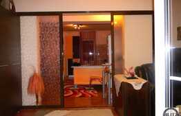 Apartament de vanzare, 3 camere, cu scara interioara, loc de parcare si boxa!