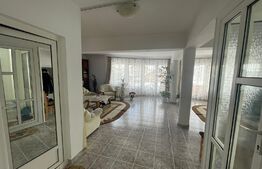 Casa individuala si trainica cu spatiu comercial la parter, 350mp utili, in Brasov cartier Florilor-Craiter