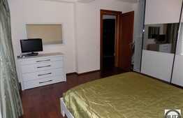 Apartament 3 camere, 75 mp, 25 mp terasa, A.C. parcare, zona strazii Trifoiului!