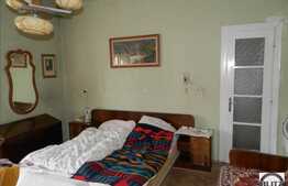 Vanzare 2 camere, decomandat, 85 mp, boxa la subsol, zona strazii Horea!