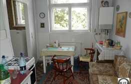 Vanzare 2 camere, decomandat, 85 mp, boxa la subsol, zona strazii Horea!