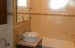 Apartament cu 2 camere, 55 mp, parcare, A.C., zona strazii Albac