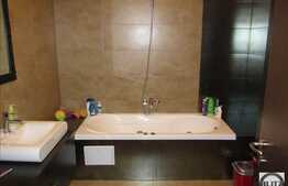 2 camere de LUX, 70 mp utili, imobil nou, decomandat, zona linisita!